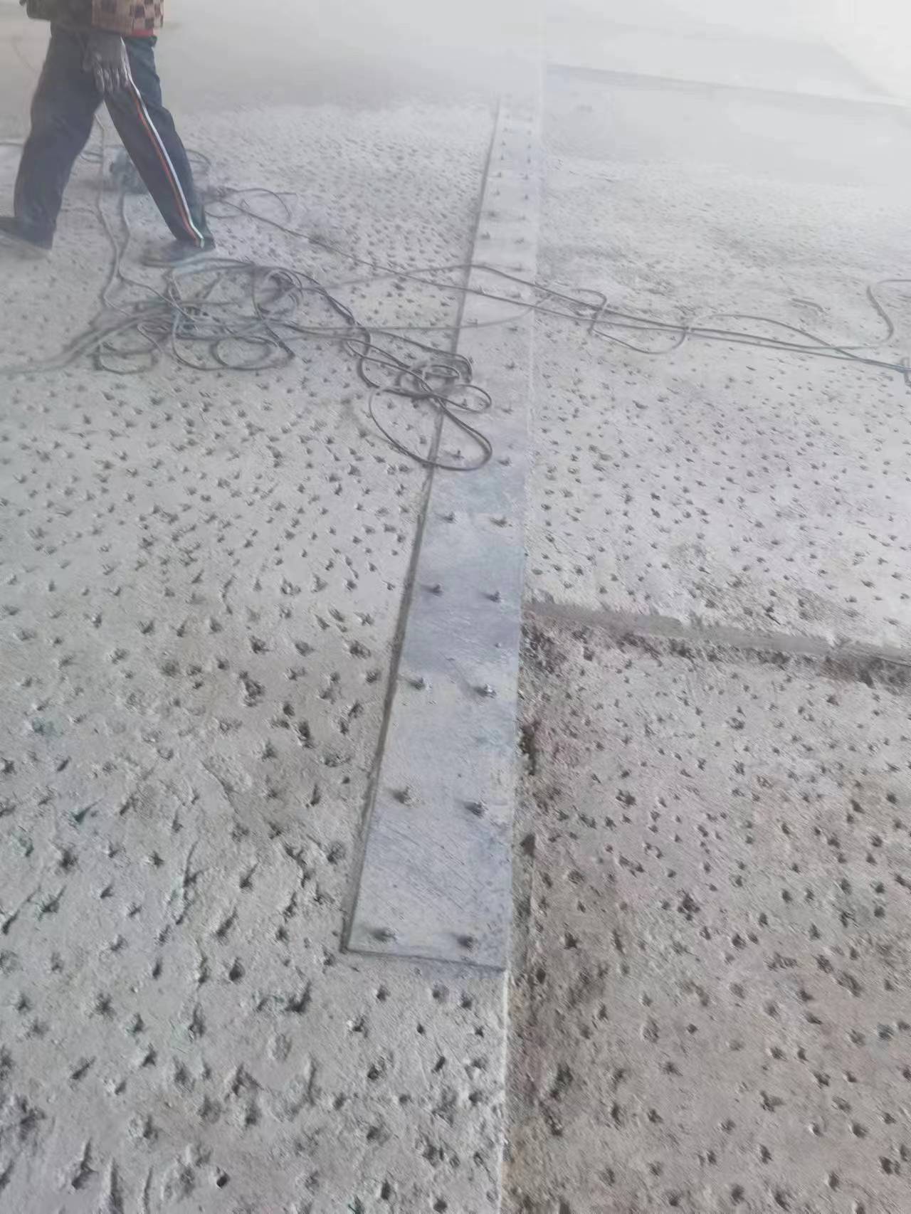岳麓厂房地面加固